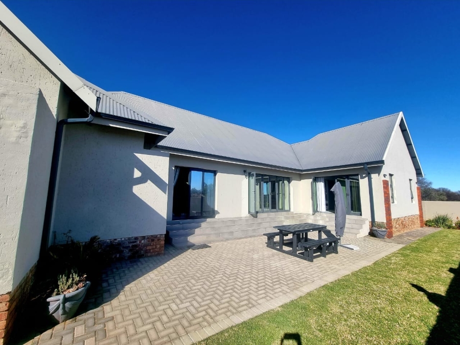 4 Bedroom Property for Sale in Vaal de Grace Golf Estate Free State